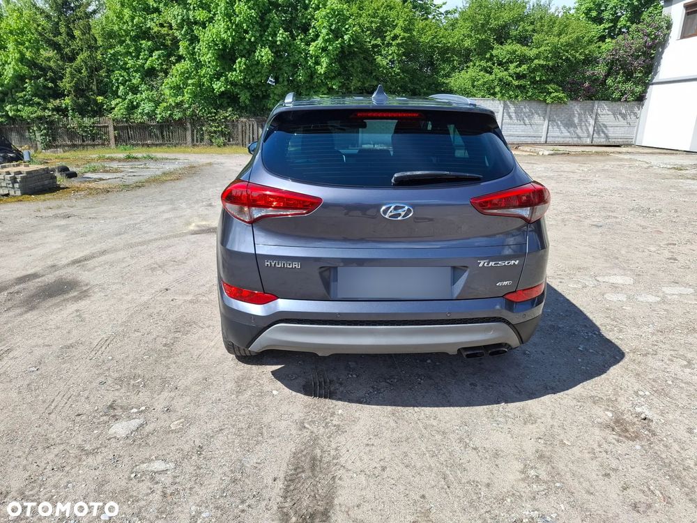 Hyundai Tucson 2.0 CRDI 4WD Automatik Style - 5