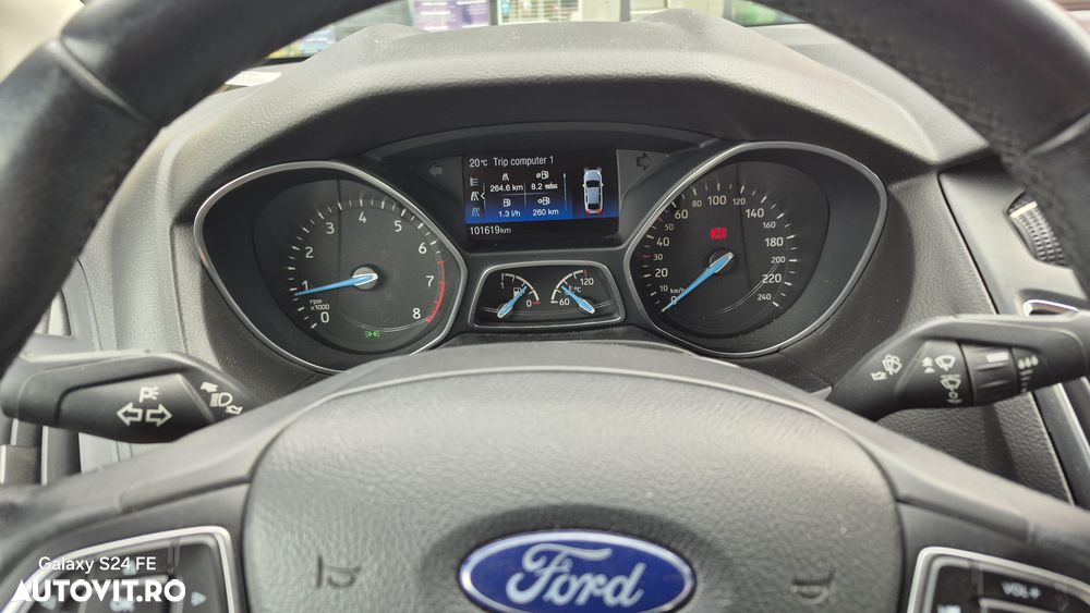 Ford Focus 1.0 EcoBoost Trend - 8
