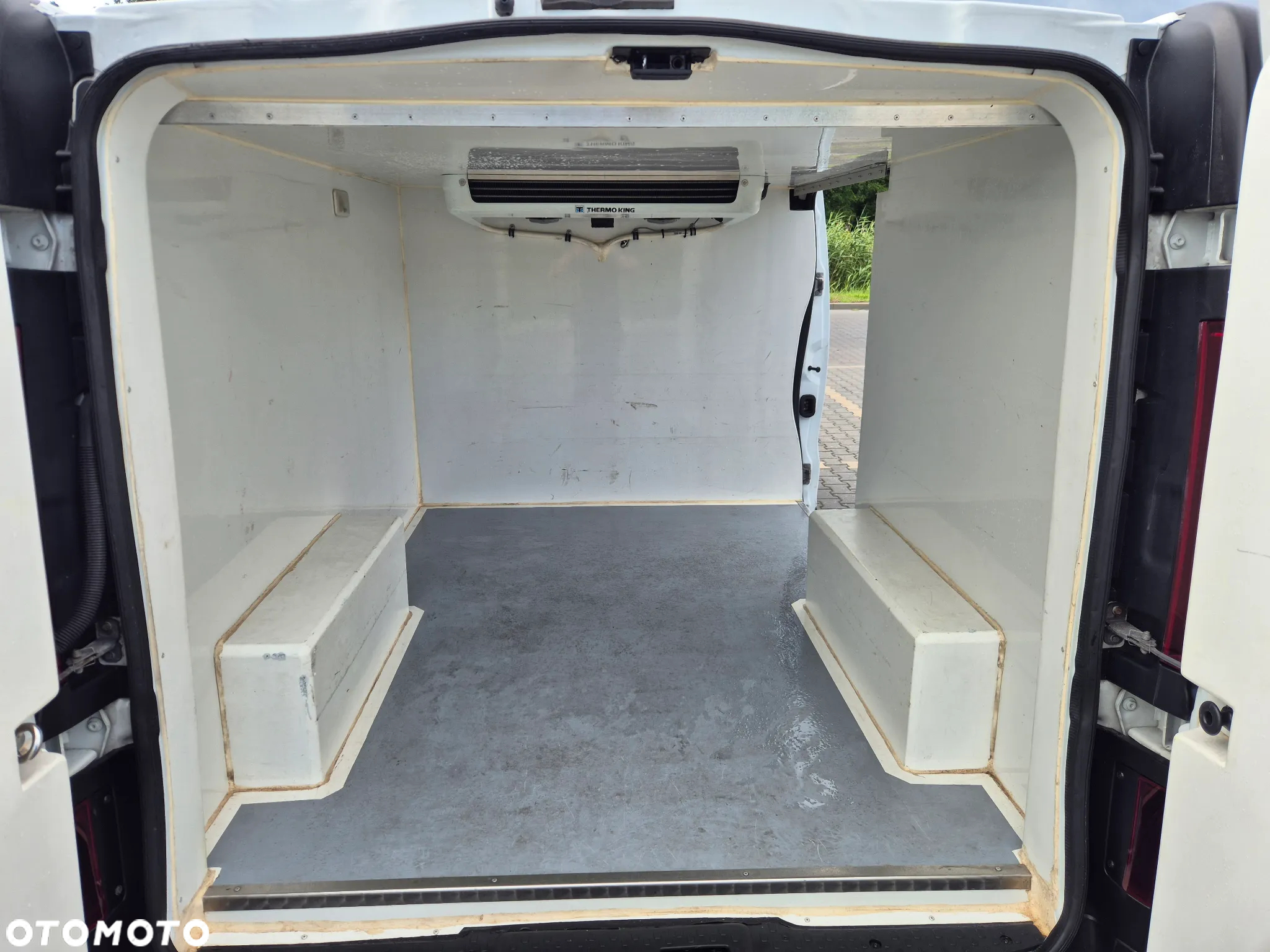 Opel Vivaro - 10