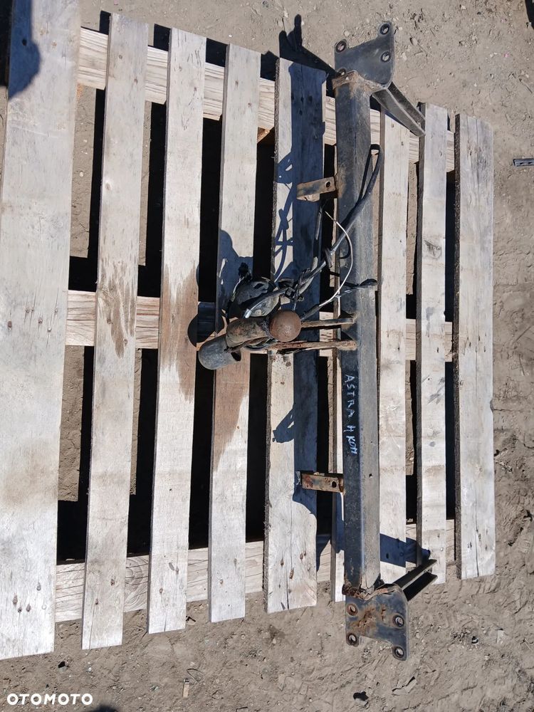 OPEL ASTRA H KOMBI HAK DO PRZYCZEPKI KOMPLETNY - 1