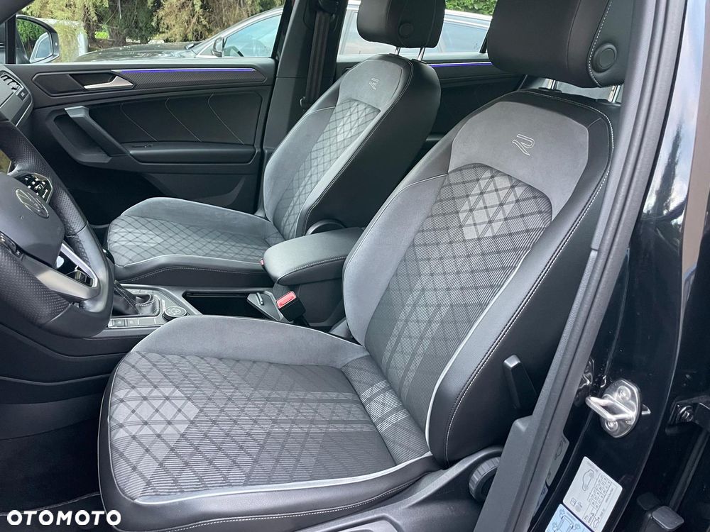 Volkswagen Tiguan 2.0 TDI SCR 4MotION DSG R-Line - 31
