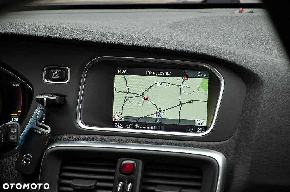 Volvo V40 D2 Summum - 33