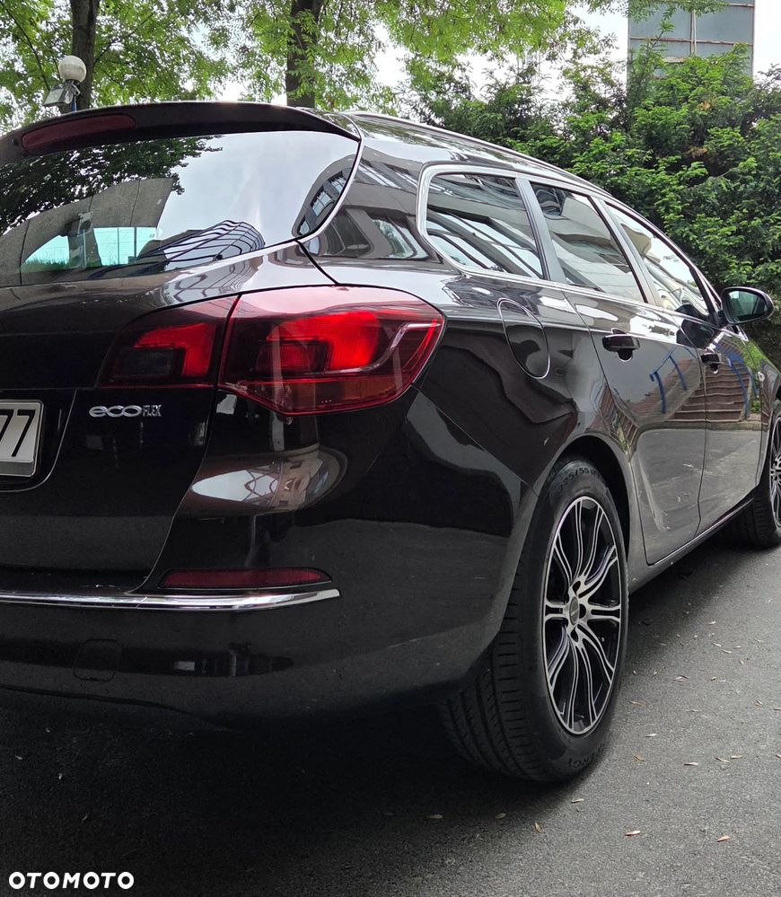 Opel Astra 1.4 T Cosmo - 3