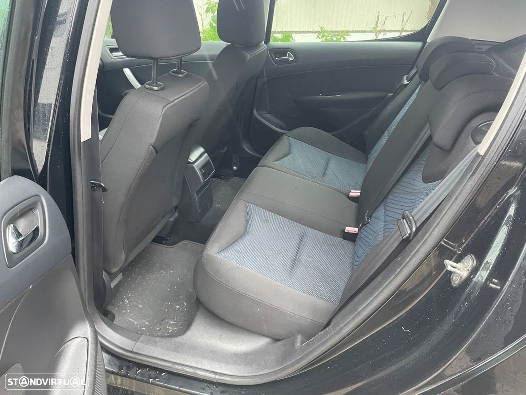 Peugeot 308 1.6 HDi Executive - 17