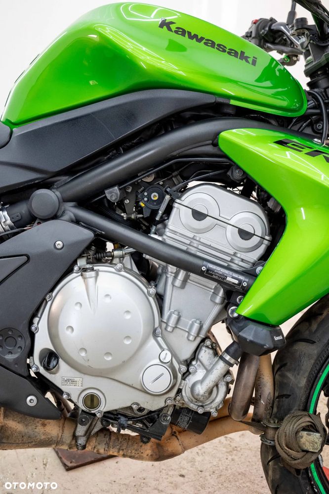 Kawasaki ER - 24
