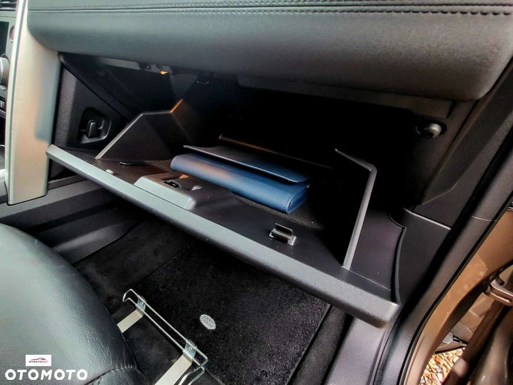 Land Rover Discovery Sport - 28