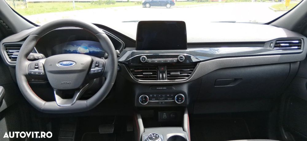 Ford Kuga - 9
