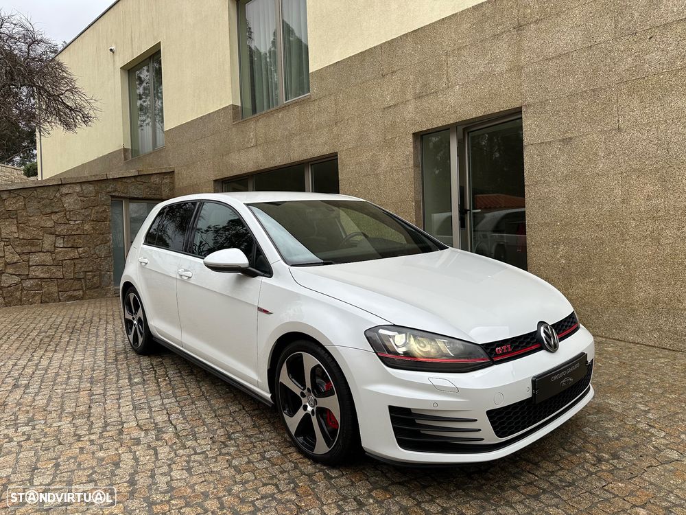 VW Golf 2.0 TSi GTi Performance - 4