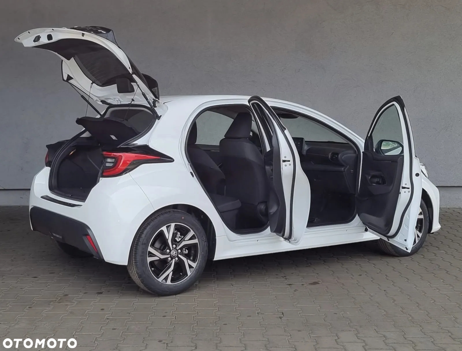 Toyota Yaris Hybrid 116 1.5 VVT-i Teamplayer - 9
