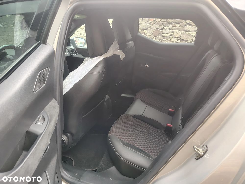 DS Automobiles DS 3 Crossback 1.2 PureTech Performance Line + - 21