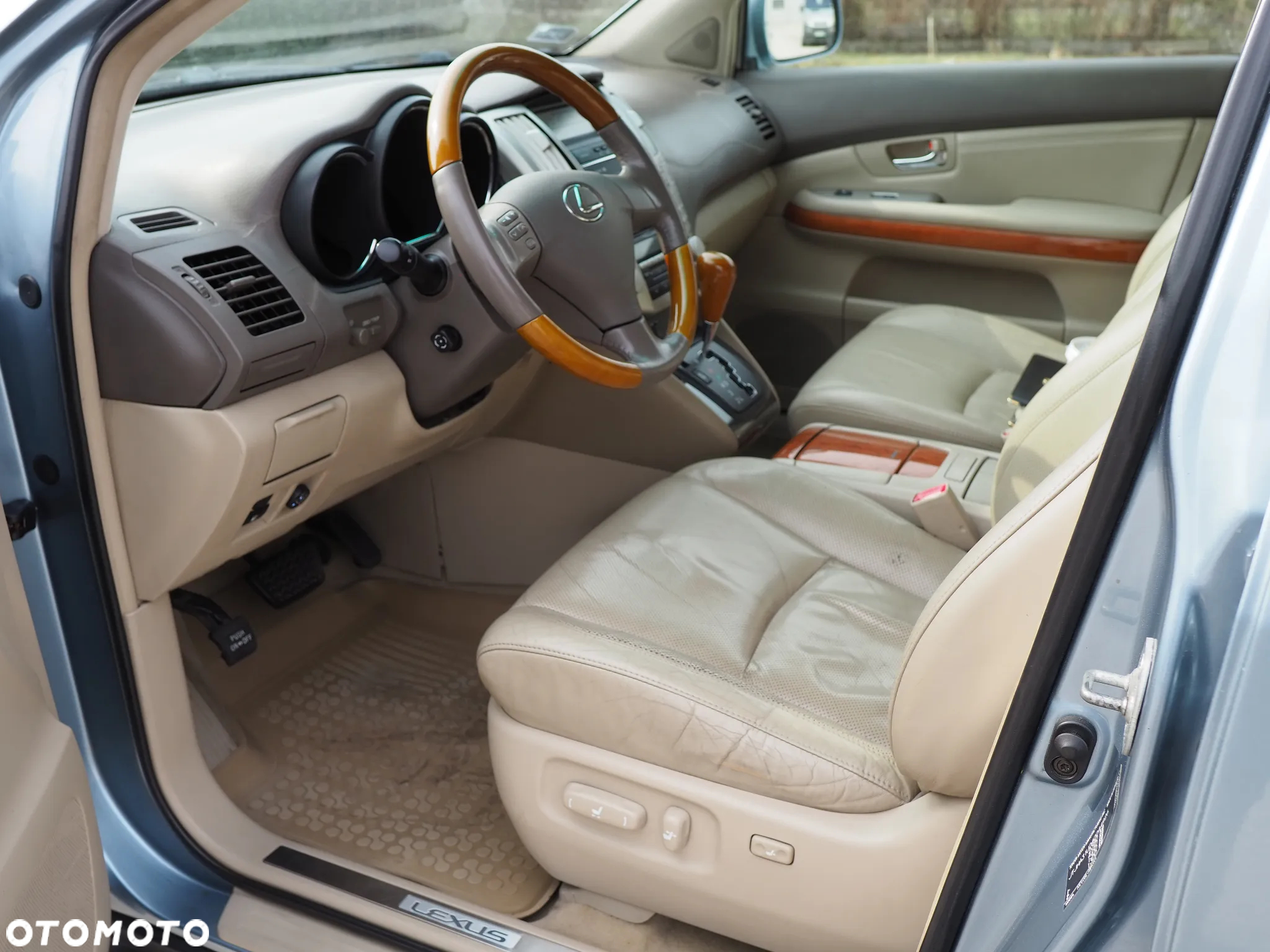 Lexus RX - 13