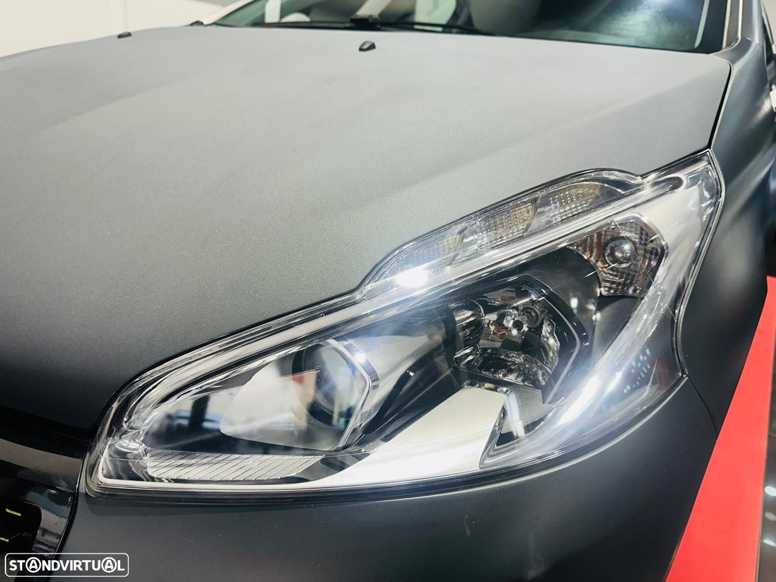 Peugeot 208 1.2 PureTech Active - 22