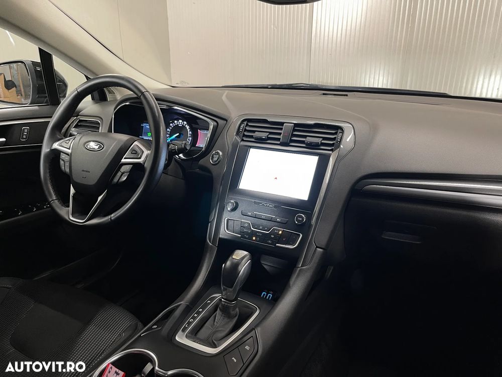 Ford Mondeo 2.0 HEV Titanium - 9