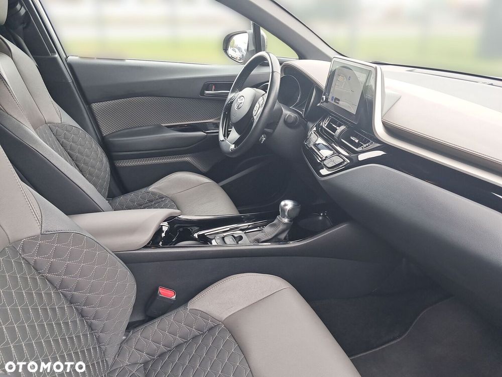 Toyota C-HR - 10