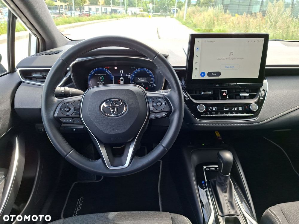 Toyota Corolla 1.8 Hybrid Comfort - 17