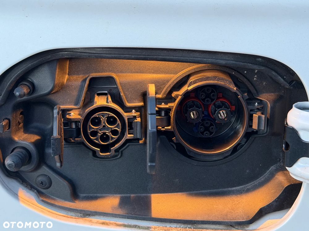 Mitsubishi Outlander Intense + - 28