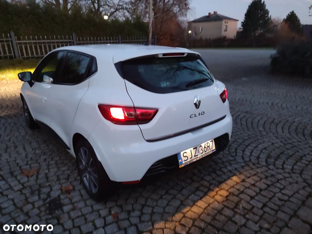Renault Clio - 19