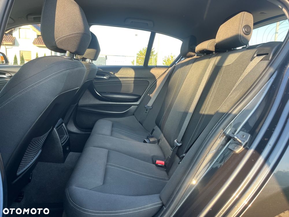 BMW Seria 1 - 36