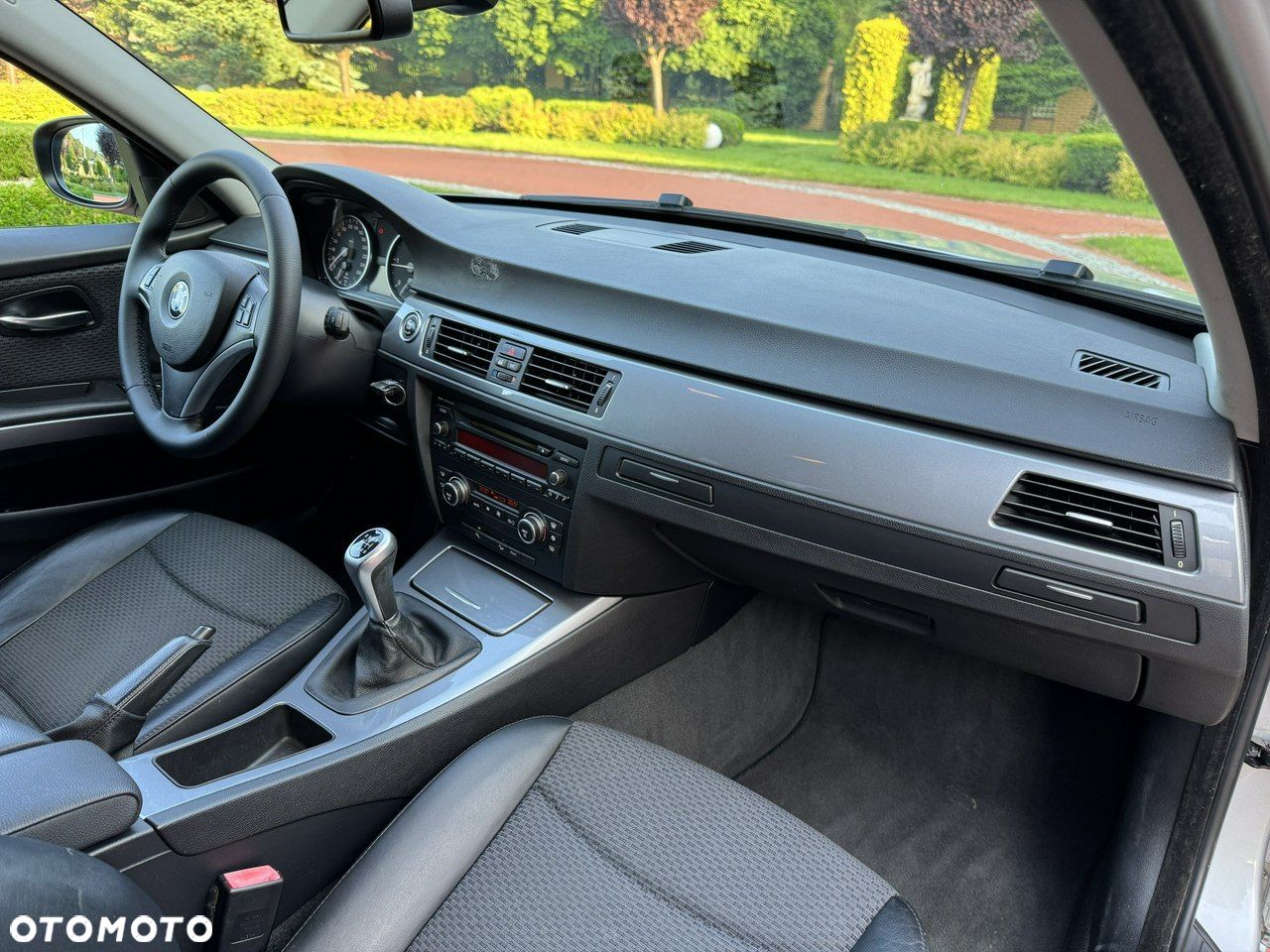 BMW Seria 3 320d xDrive - 31