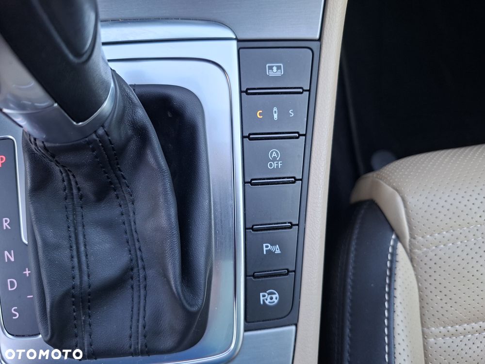 Volkswagen CC 2.0 TDI DPF BMT DSG - 33