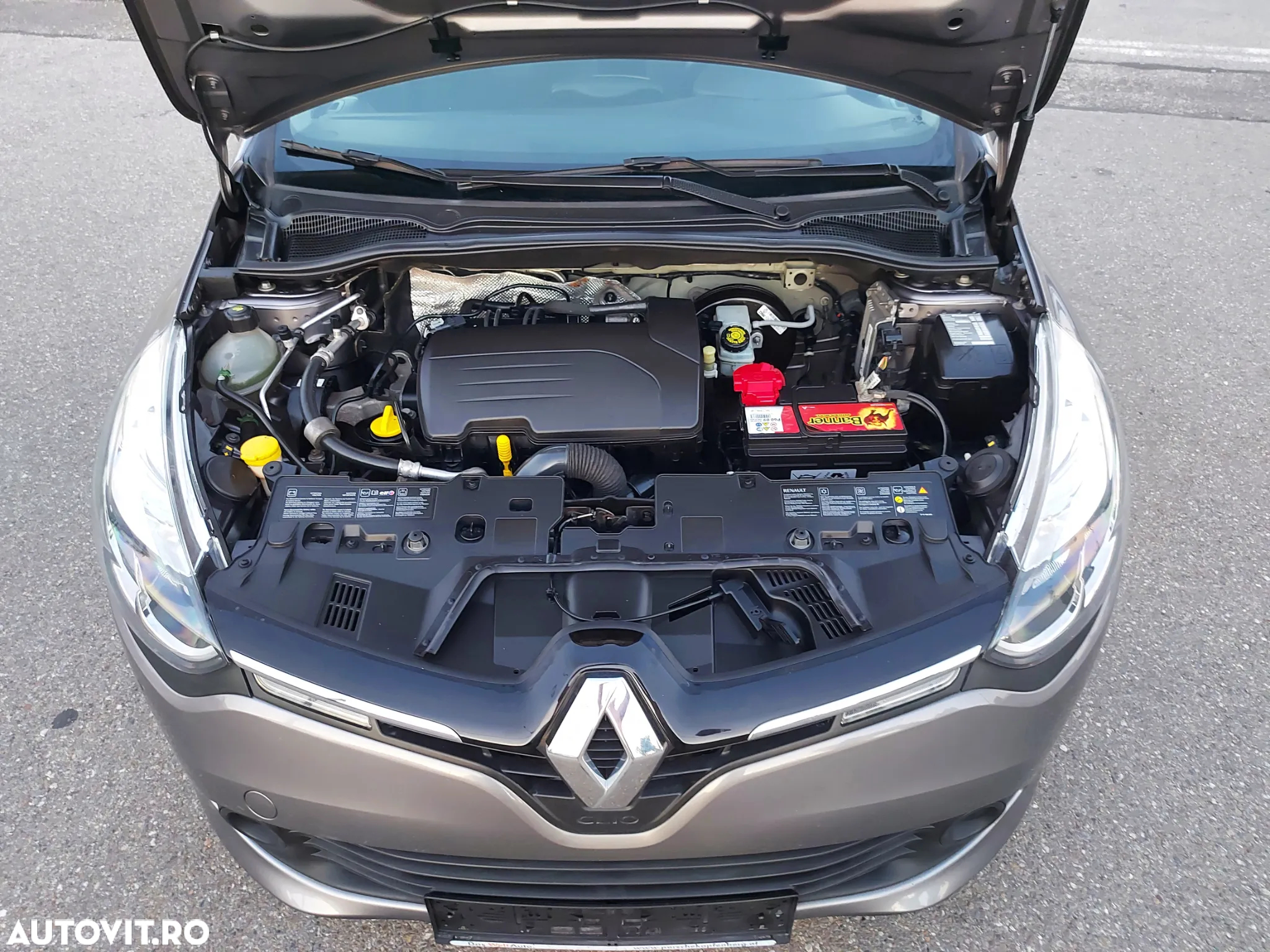 Renault Clio - 23