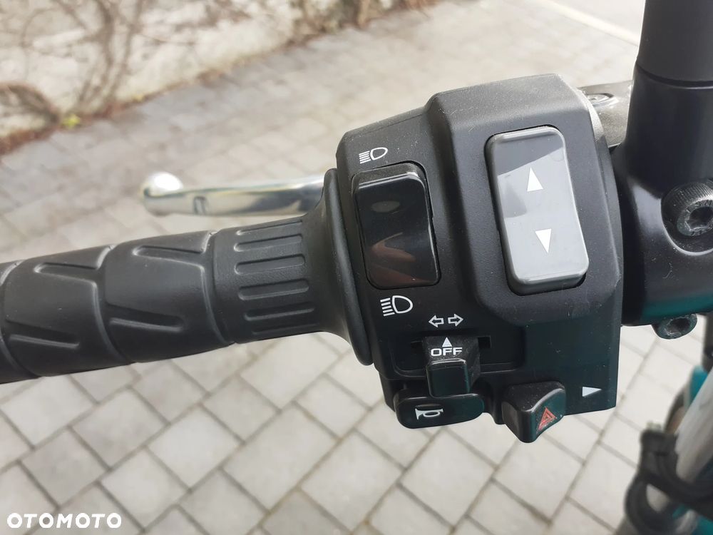 Kawasaki Z 650 RS - 4