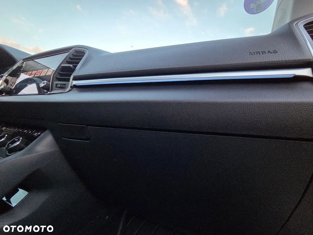 Skoda Karoq 1.5 TSI ACT DSG Style - 27