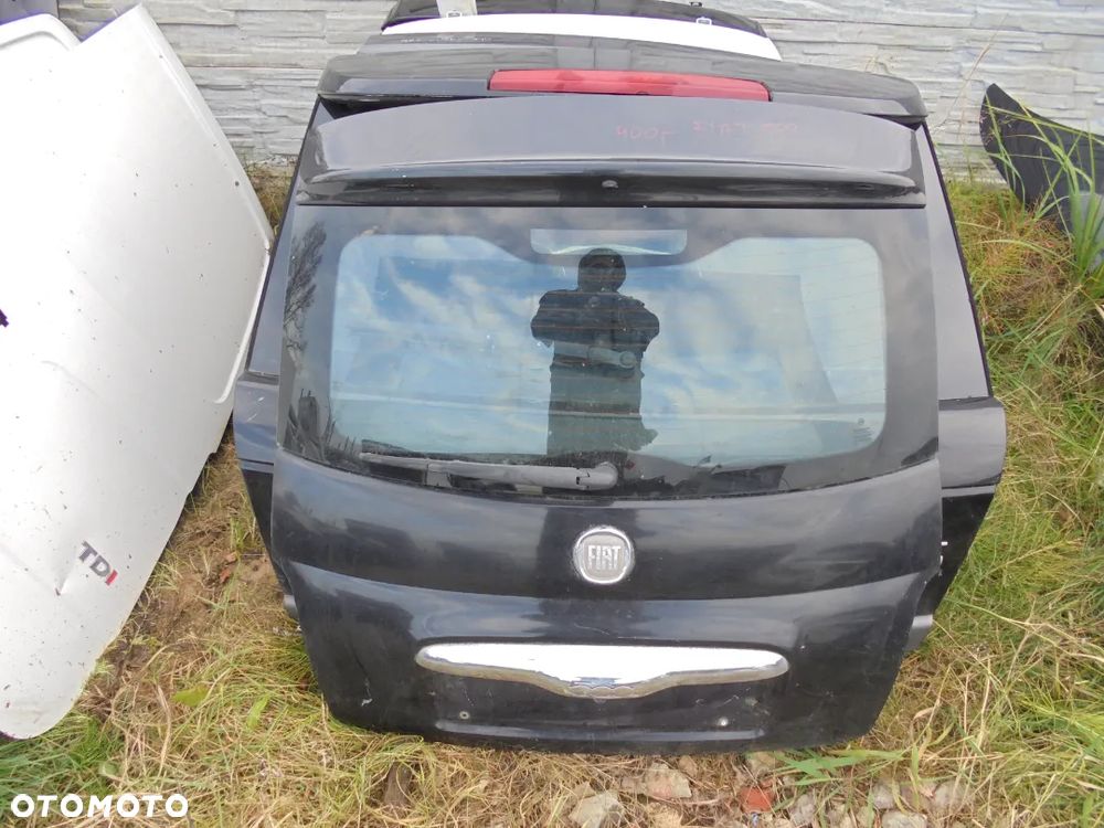 FIAT 500 KLAPA TYŁ - 1
