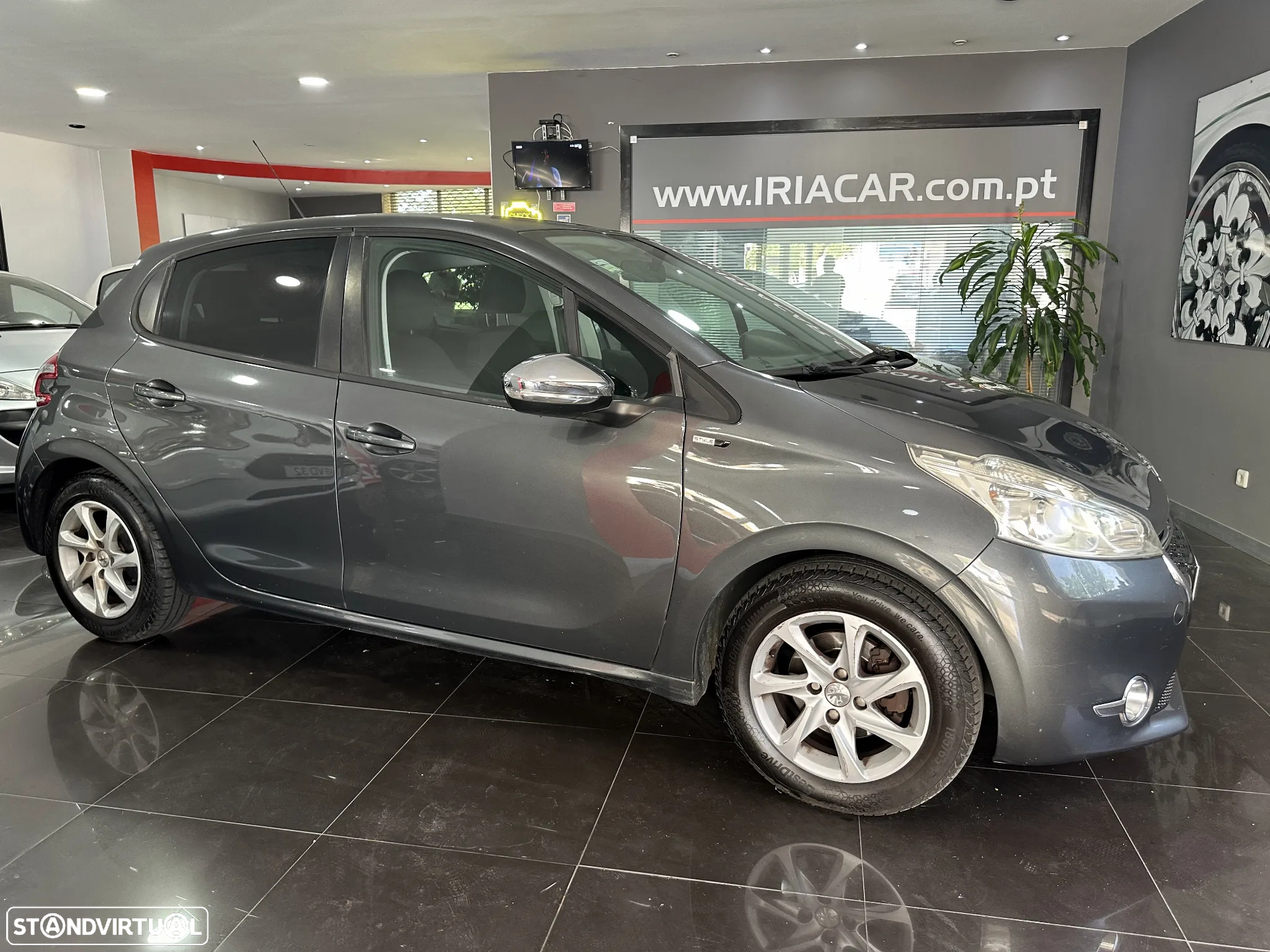 Peugeot 208 1.2 PureTech Style - 4