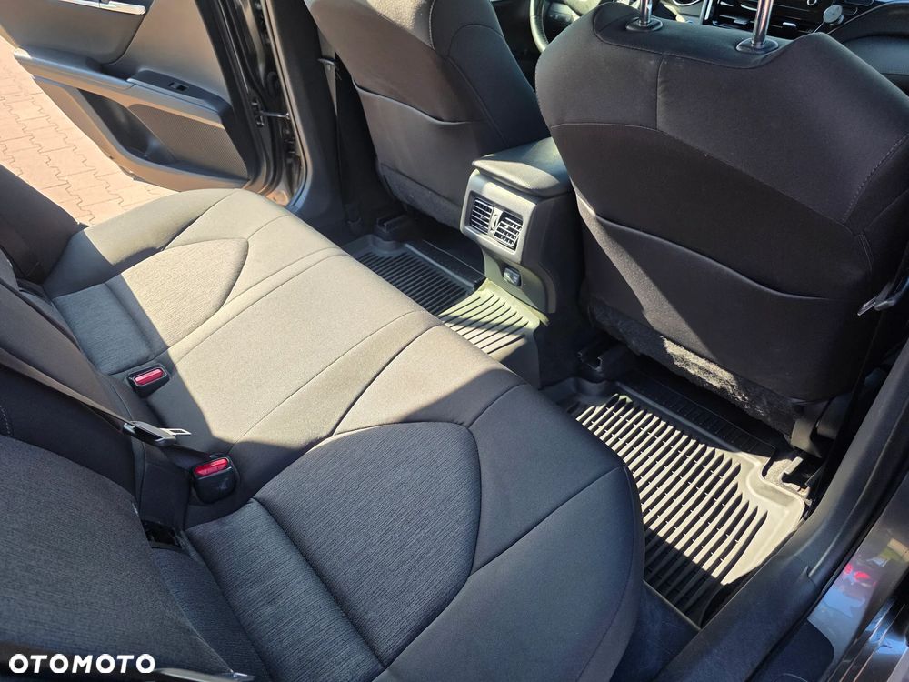 Toyota Camry 2.5 Hybrid Comfort CVT - 9