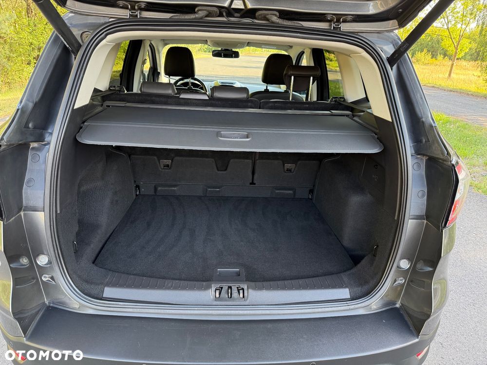 Ford Kuga 1.5 EcoBoost 2x4 Titanium - 16