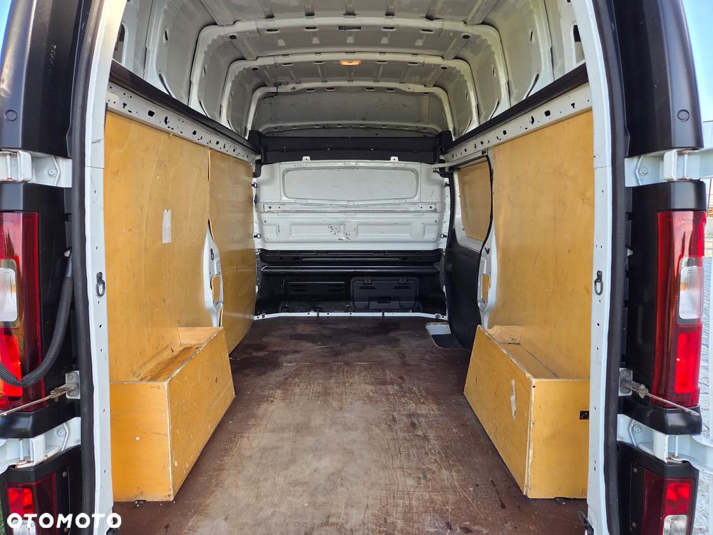Renault Trafic Furgon - 10