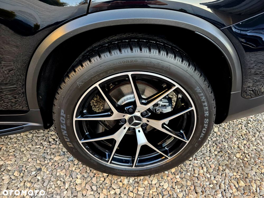 Mercedes-Benz GLC - 30