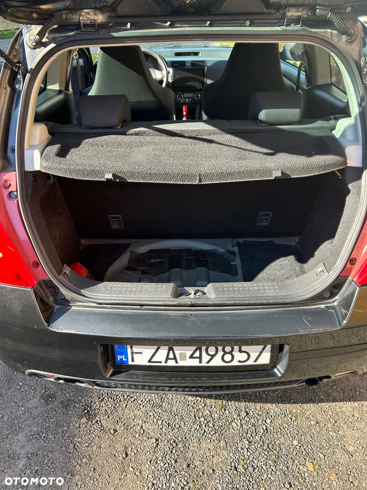 Suzuki Swift 1.6 Sport - 10