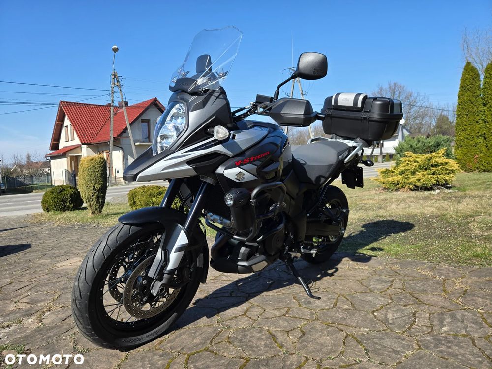 Suzuki V-STROM - 4