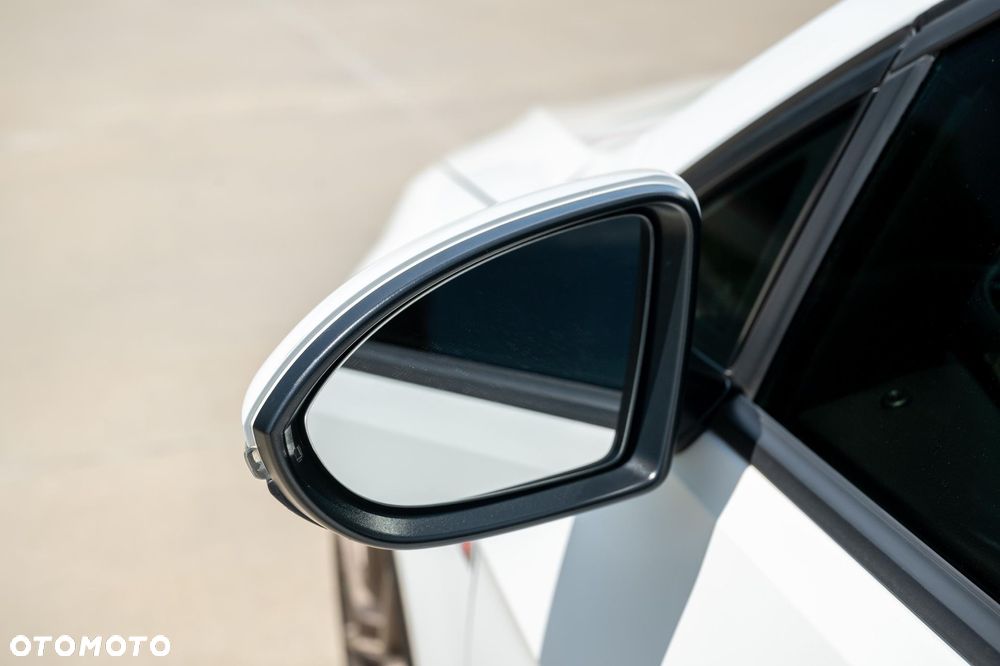 Volkswagen Golf GTI Performance BlueMotion Technology DSG - 13
