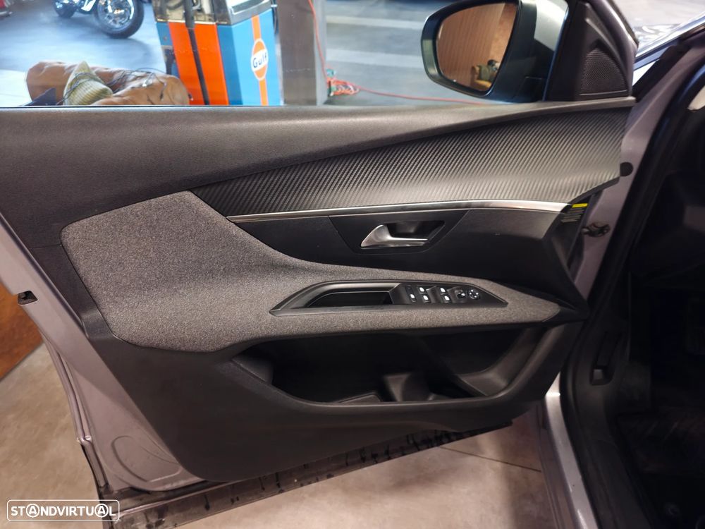 Peugeot 3008 1.5 BlueHDi Active - 17