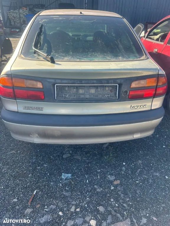 Dezmembrez Renault Laguna 2000 HATCHBACK 1.6i, COD MOTOR :K4M-F7-20 - 2