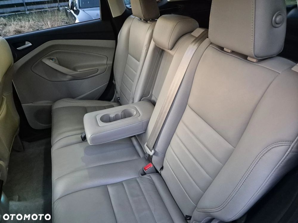 Ford Escape 2.0 EcoBoost AWD Titanium - 13