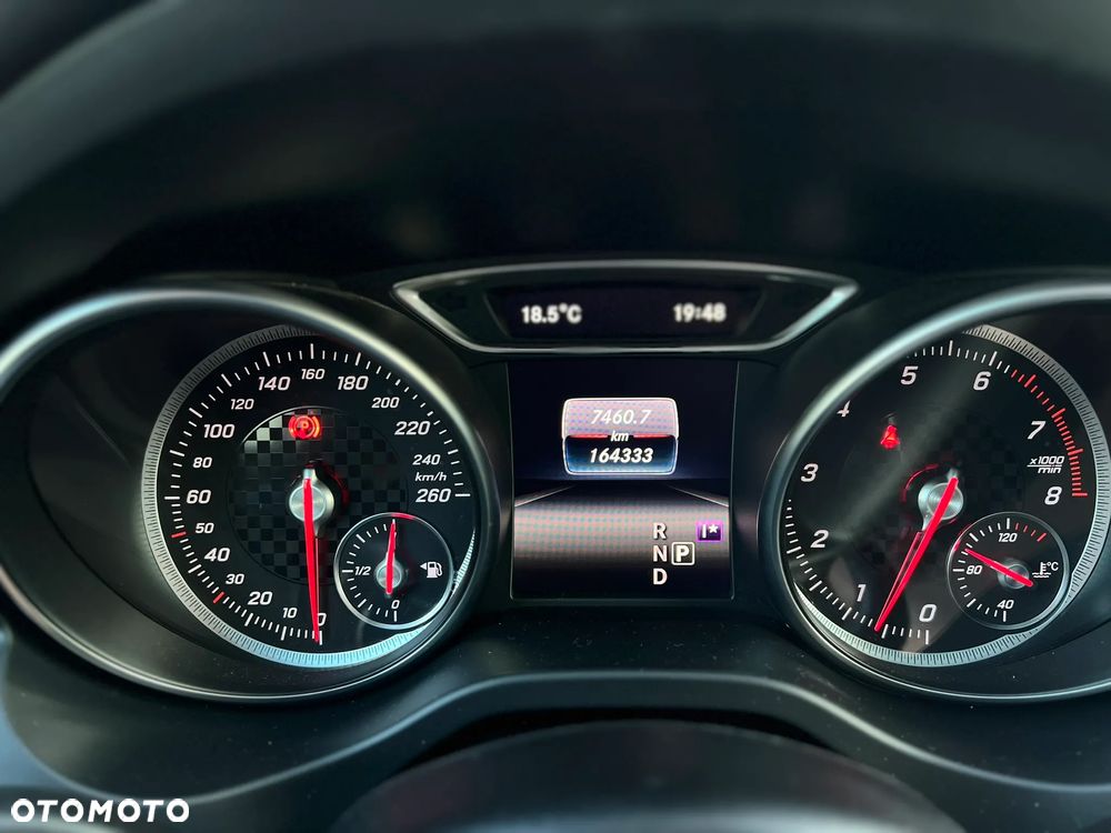 Mercedes-Benz Klasa A 250 4Matic 7G-DCT AMG Line - 13