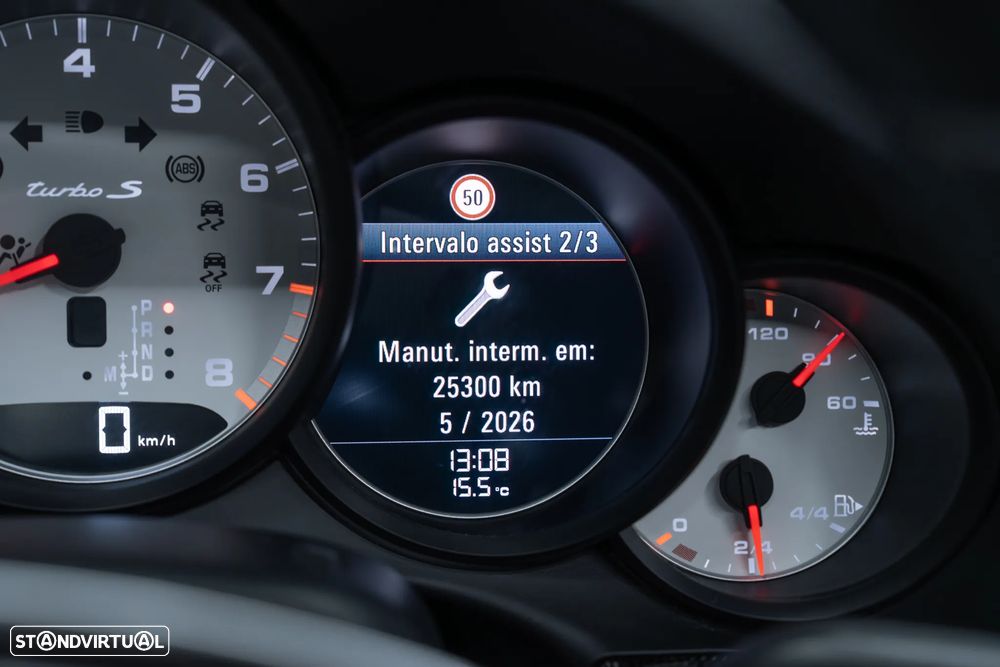 Porsche 911 (991) Turbo S Cabriolet - 36