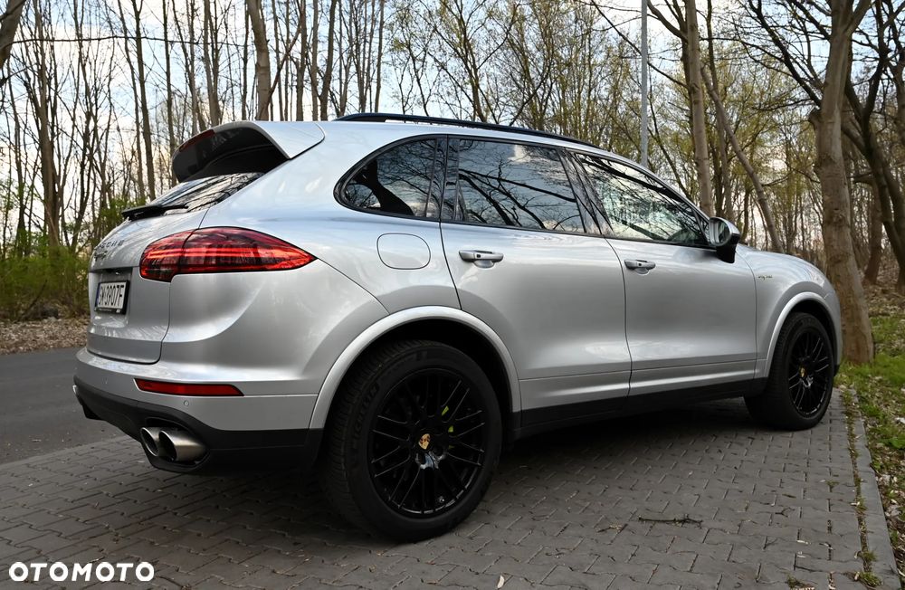 Porsche Cayenne - 18