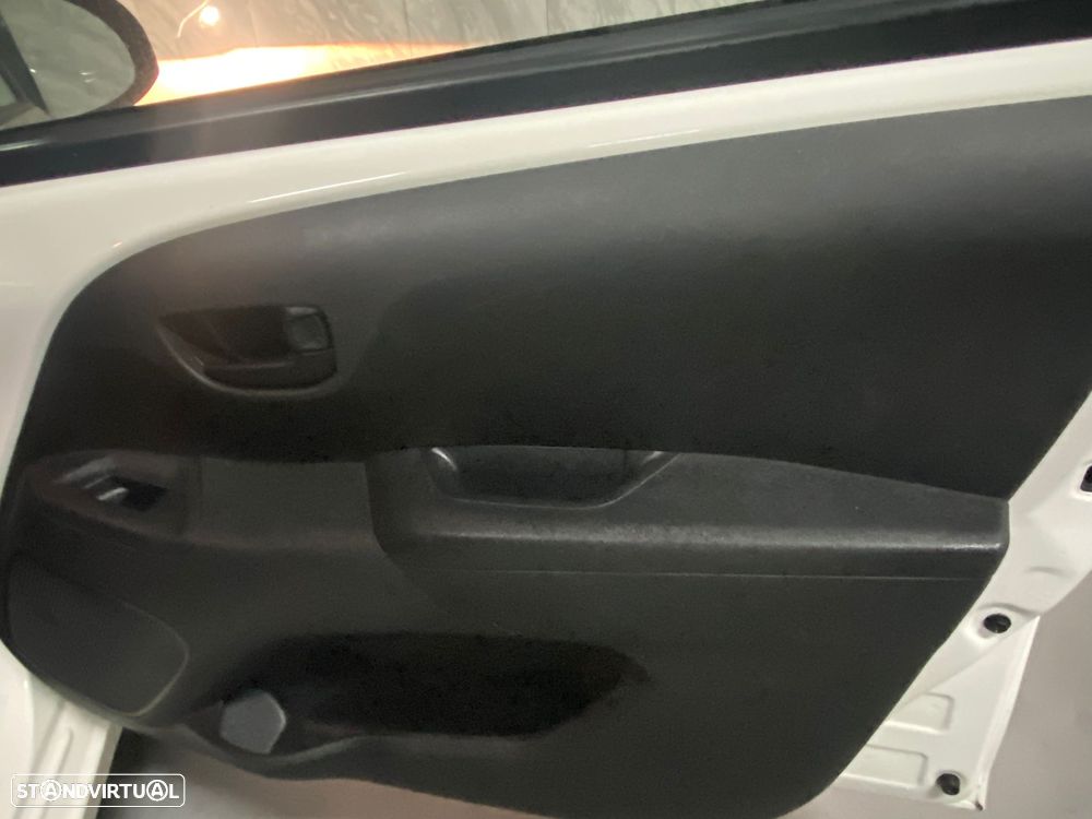 Peugeot 108 1.0 VTI Top! Active - 19