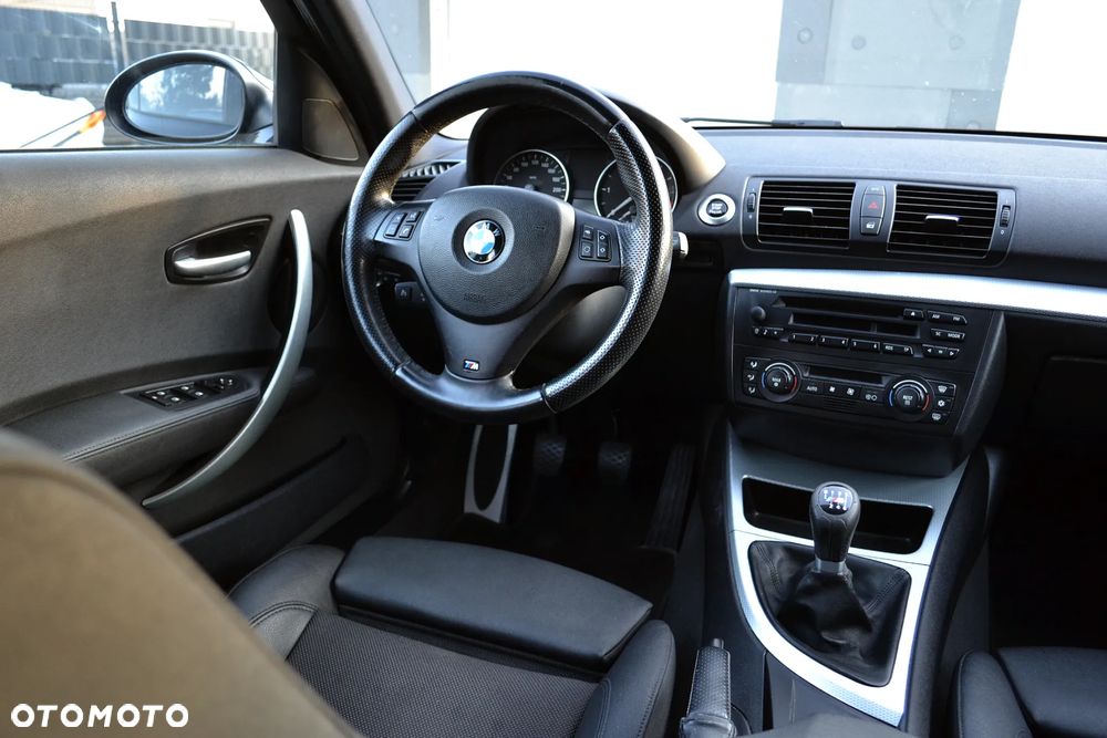 BMW Seria 1 120d DPF - 13