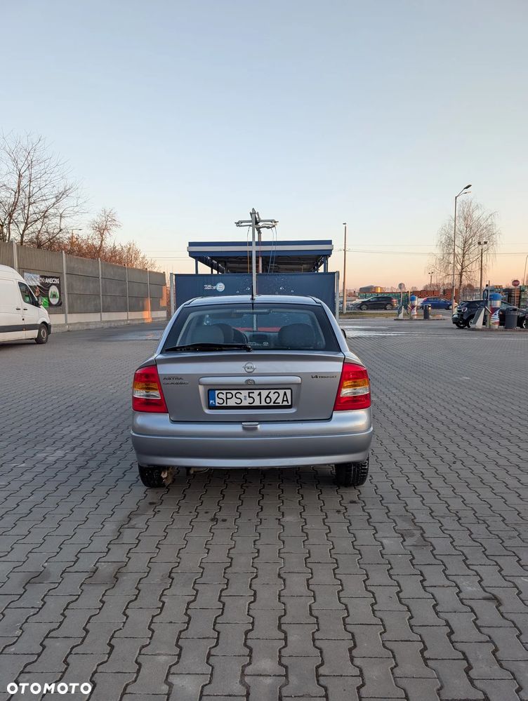 Opel Astra 1.4 Enjoy - 2