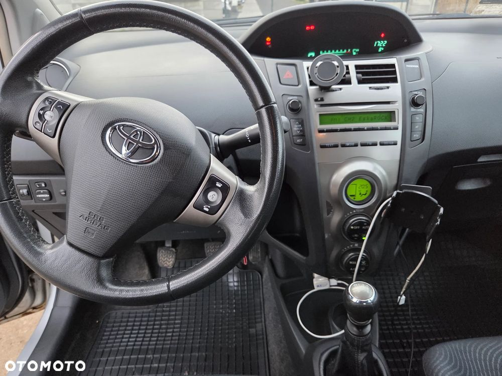Toyota Yaris 1.33 2010 - 7
