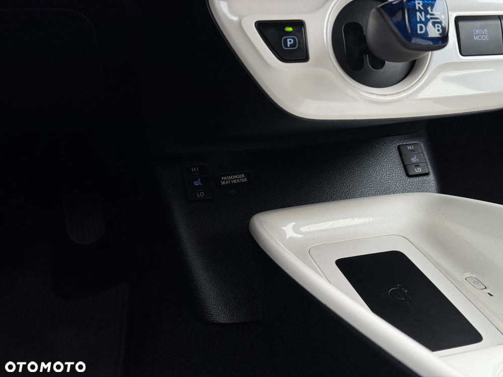 Toyota Prius 1.8 Hybrid Premium - 35