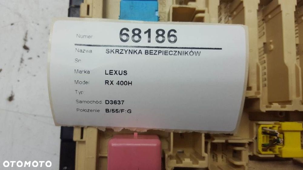 SKRZYNKA BEZPIECZNIKÓW LEXUS RX 400H GU 2007 - 2