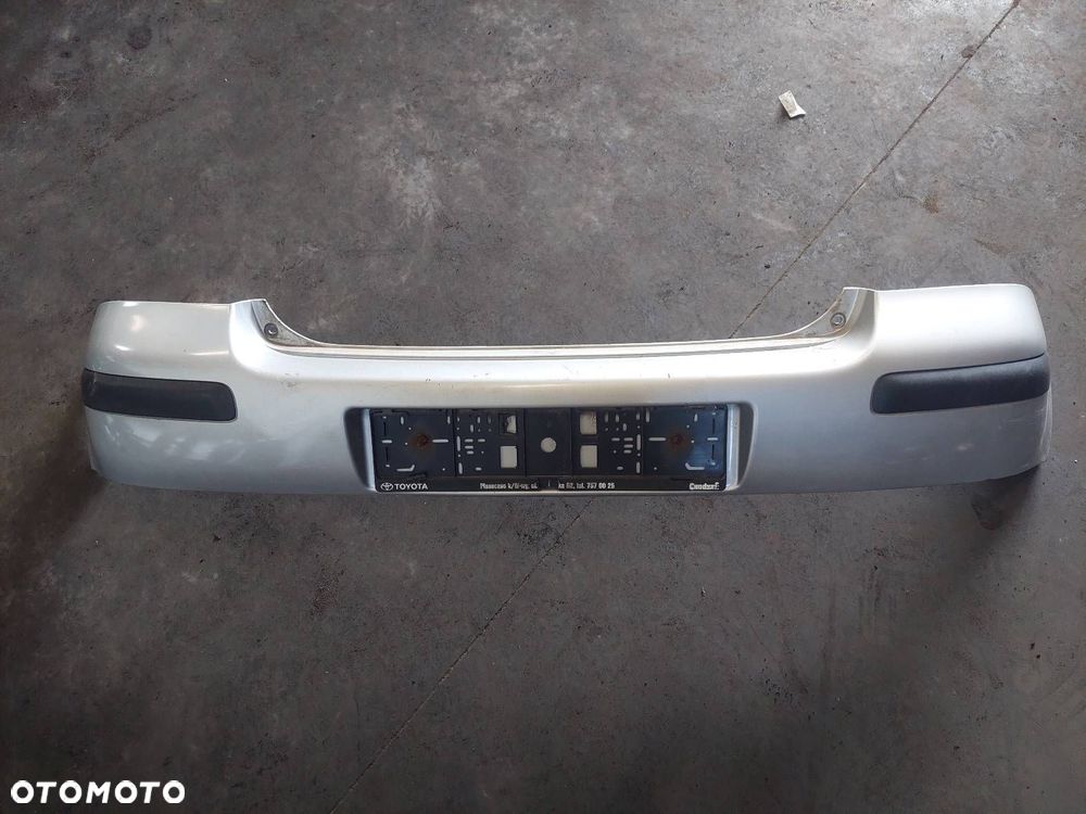 KOMPLETNY TYŁ KLAPA BAGAŻNIKA ZDERZAK TYŁ LAMPY TOYOTA YARIS I LIFT 1E7 - 7