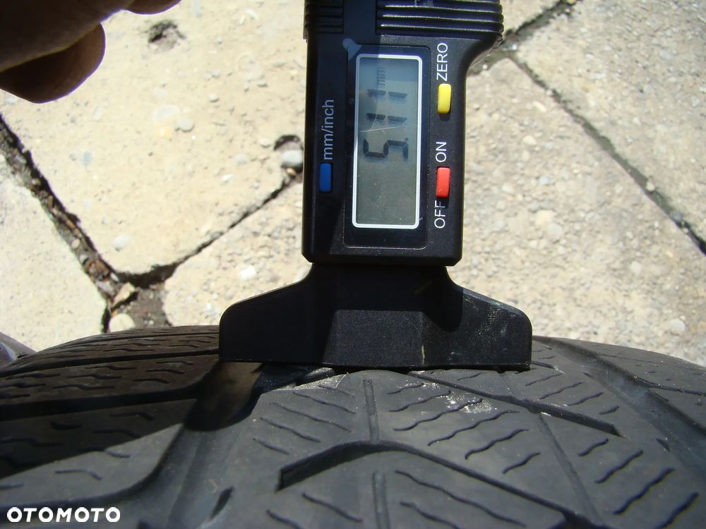 a93 5x112 VW Passat B9 B8 Beetle T-Roc 8jx18 opony zima 235/45 - 13